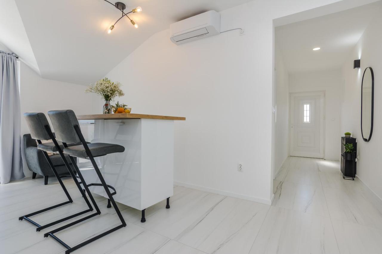 Apartment Redibo Привлака Екстериор снимка